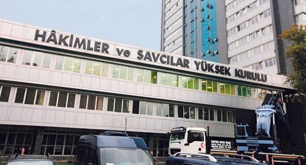 Hakim ve Savc maalarna 1.155 lira zam iin kritik gn aramba
