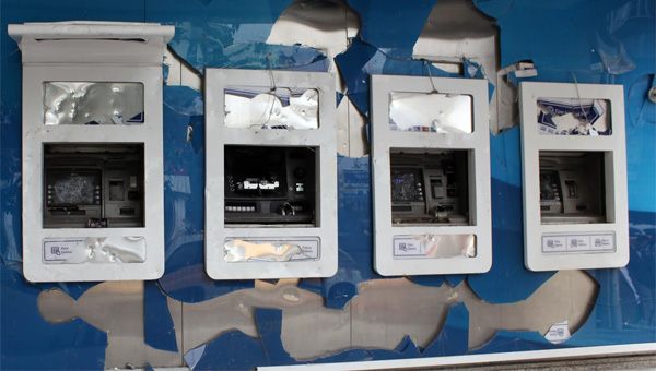ATM'ler almad, vatandalar madur oldu