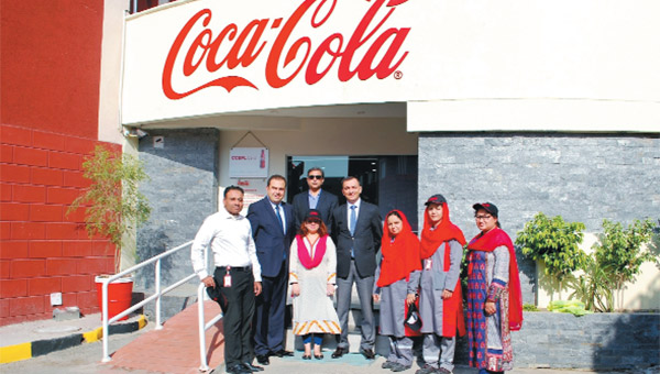 Coca Cola ��ecek�ten Pakistan�a 300 milyon dolarl�k yeni yat�r�m