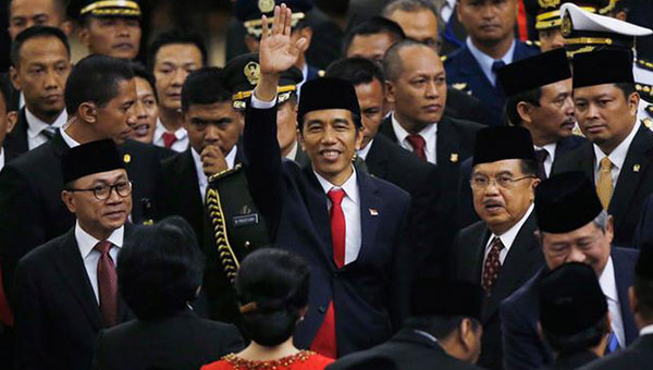 Endonezyaya yeni devlet bakan