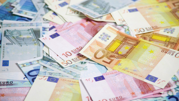Dolar/euro gne byle balad (24 Ekim 2014)