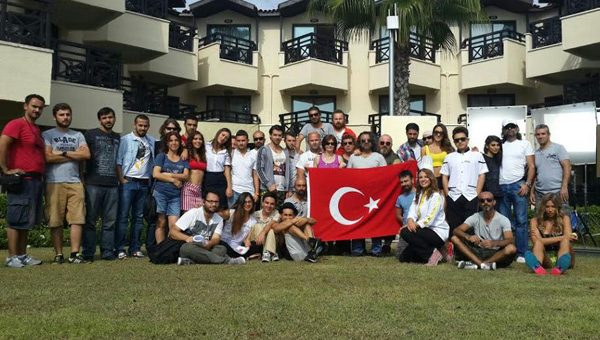 'lgn Dershane 4 Ada' setinde Cumhuriyet Bayram kutlamas!