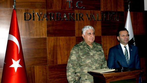 Genelkurmay Bakan Orgeneral Necdet zel Diyarbakr'da
