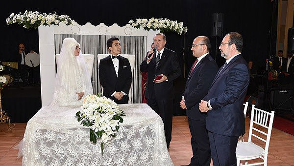 Hakan Fidan'n olu gizli bir trenle evlendi