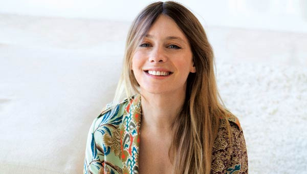 Tuba nsal'a 'siyasi kimlik' oku