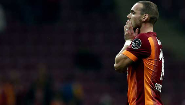 Sneijder'den Fenerbahe imas!