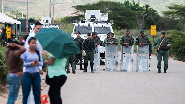 Venezuela'da cezaevinde isyan: 13 l