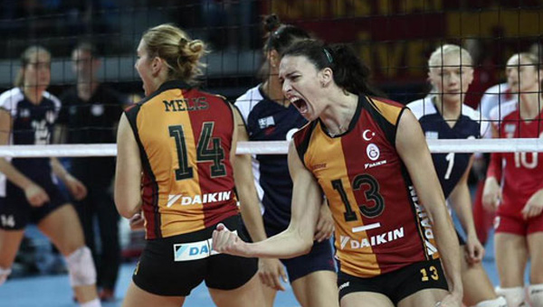 Galatasaray Olympacos'u devirdi!