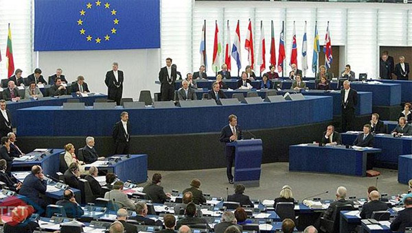 Avrupa Parlamentosu'ndan tarihi Filistin karar