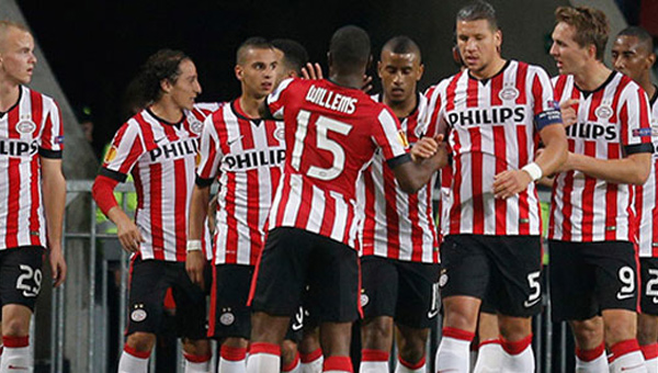 PSV Eindhoven devreye lider girdi!