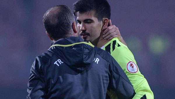  Manisapor'un kalecisi 9 gol sonras alad