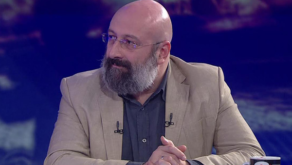 Hikmet Gen: Dikkat! Hristiyanofobi douyor!