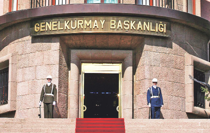 Genelkurmayda Dur Yolcu krizi 