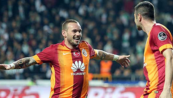 Juve'den Sneijder aklamas!