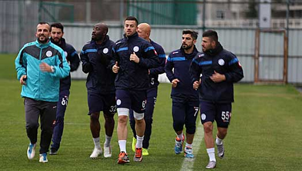 aykur Rizespor sahasnda ilk galibiyeti almak istiyor