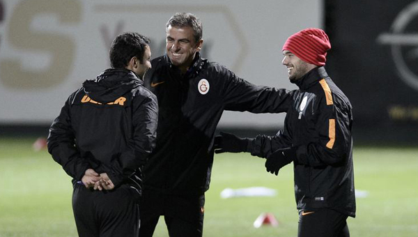 Hamzaolu'ndan Sneijder aklams