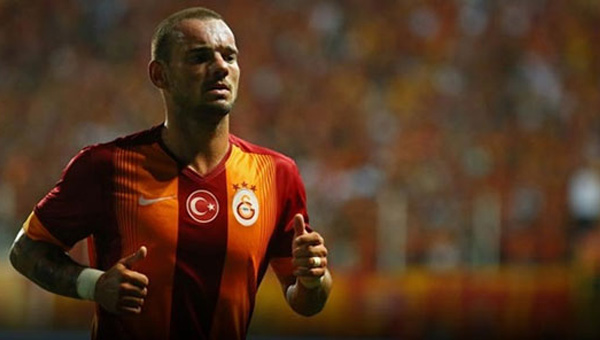 UltrAslan Sneijder'in babasnn evinin nnde...