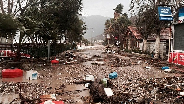 Antalya frtnann izlerini silmeye alyor