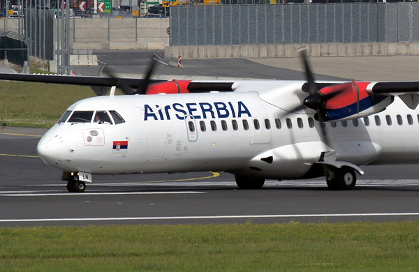 Airserbia kalkt havalimanna 8 bin feet'ten geri dnd