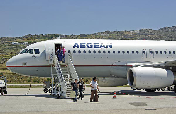 Aegean Airlines, Gney Kbrs'ta havaclk sektrne giriyor