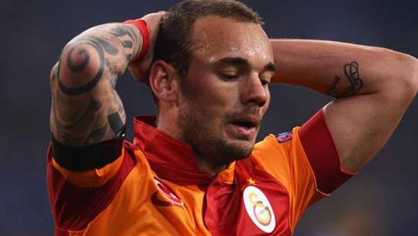 Sneijder isyan etti!