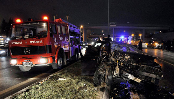 stanbul'da zincirleme trafik kazas