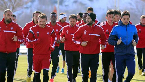 Medicana Sivasspor'da taraftara ar