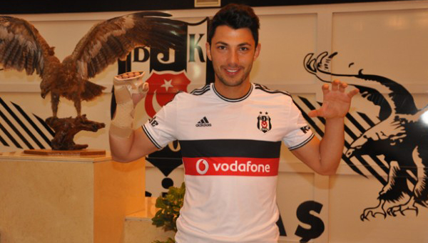 Tolgay Arslan resmen Beikta'ta!