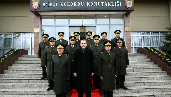 Erdoan, 8. Kolordu Komutanl ile Elaz Belediyesini ziyaret etti