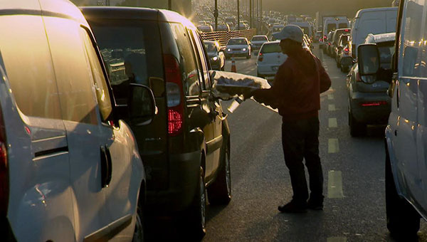 stanbul trafiinin farkl bir yz: Kpr