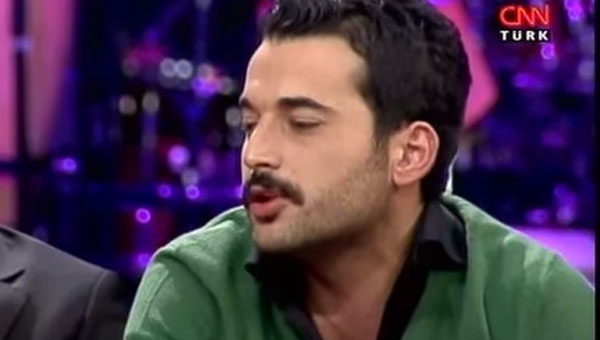 Babasn ldren oyuncu Orhan imek, Beyaz' konuk olmutu