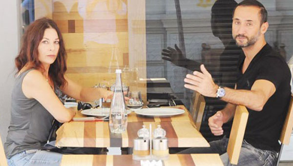 enay Grler sevgilisi Semih Saygner'le gecelerde