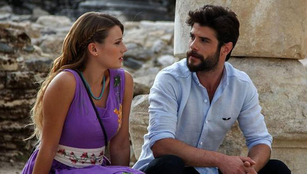 Gizem Karaca ile Berk Cankat ak m yayor?