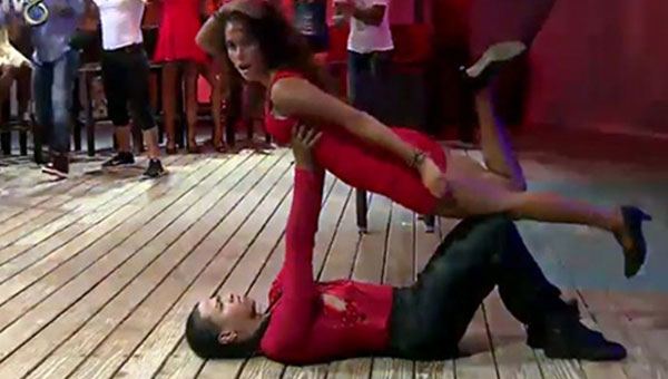 Serenay'n dans olay yaratt!