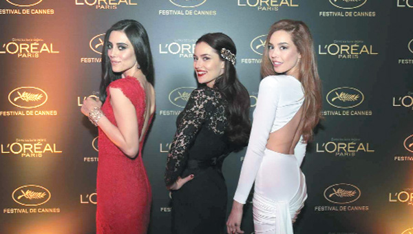 Trk gzelleri Cannes yolunda 