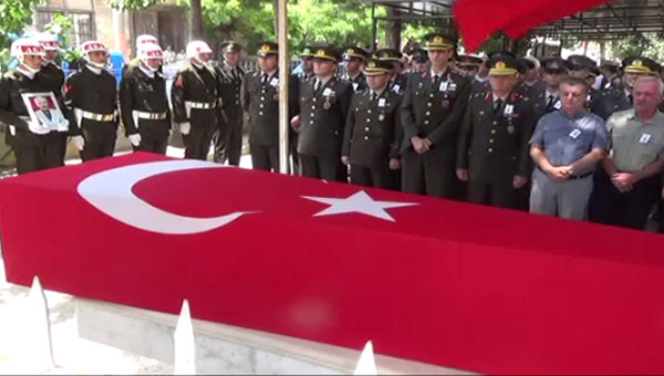 Adile Naitin ei Cemal nce askeri trenle topraa verildi