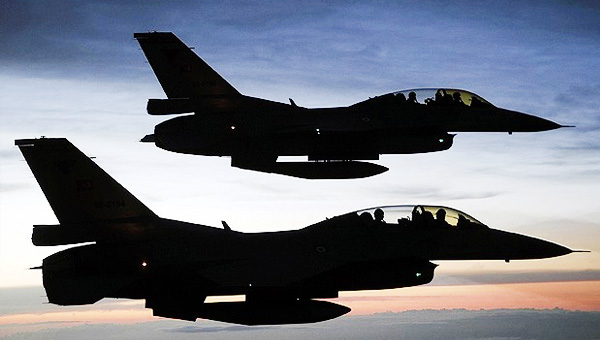 Trk jetleri Suriye'de DAE, K.Irak'ta PKK hedeflerini vurdu