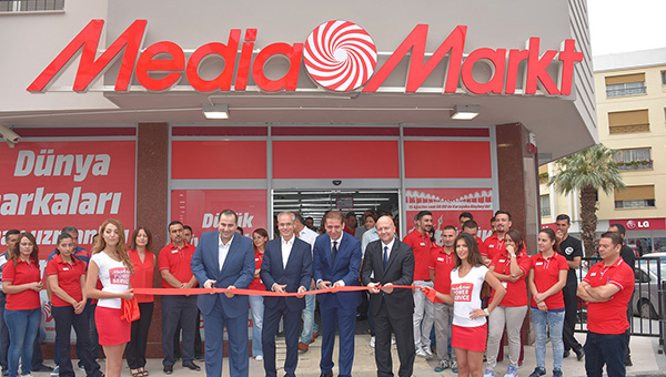 Media Markt zmirde 3nc maazay at