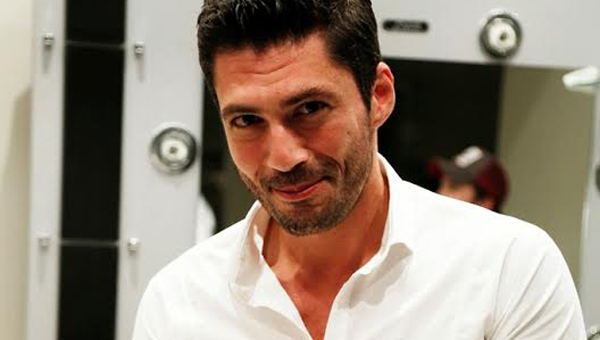 Pamir Pekin, �li�ki Durumu: Kar���k i�in bunu yapt�