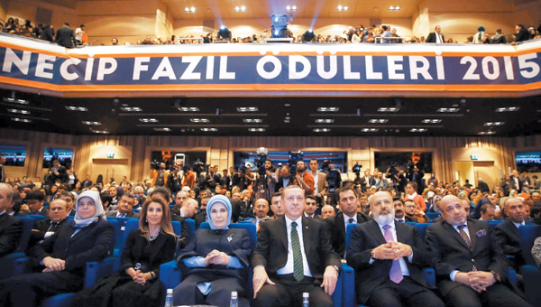 Necip Fazıl Ödülleri için muhteşem gurur gecesi