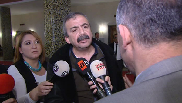 Sırrı Süreyya Önder'den şok tehdit