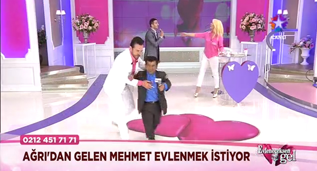 Zaptedilemeyen damat aday canl yayn kartrd!