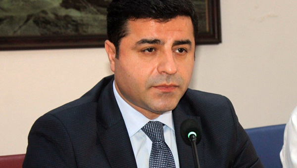 Selahattin Demirta yine sokaa ard
