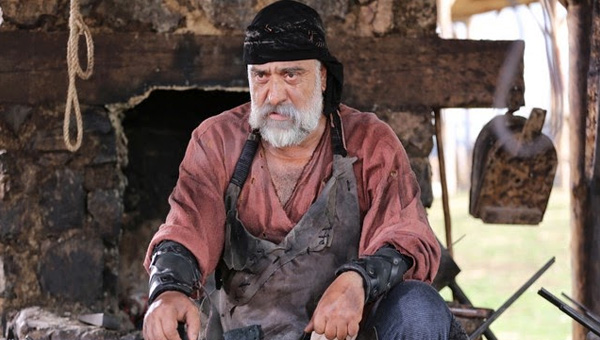 Dirili� Ertu�rul'da Deli Demir �oku! A�latan �l�m sahnesi