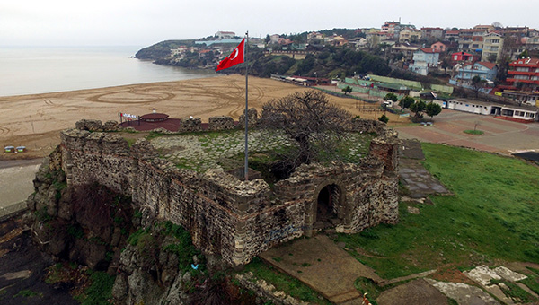 Riva Kalesi yenileniyor