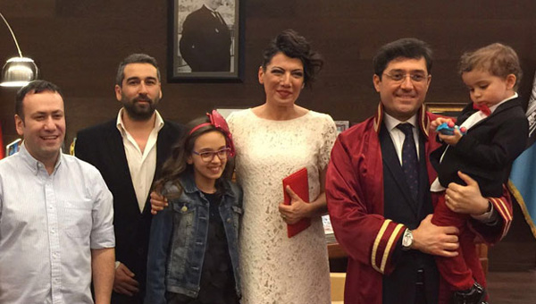 nl arkc Sibel Tzn evlendi 