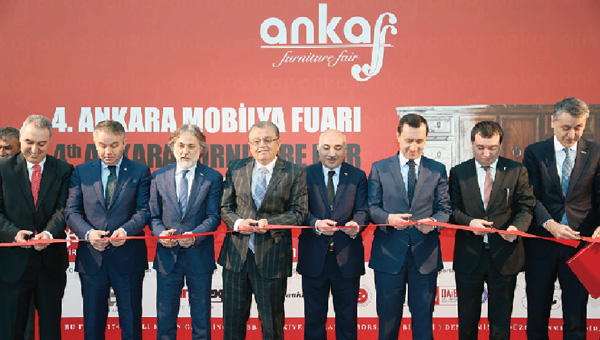 Mobilya Fuar kaplarn at