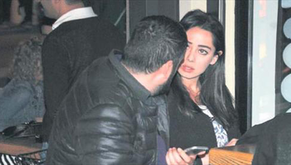 Tuvalet dönüşü telefon krizi!