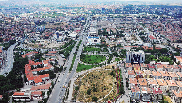 Kazm Karabekir Caddesi trafie kapal