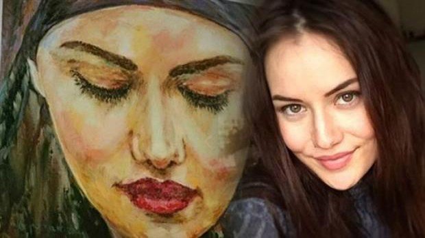 Fahriye Evcen'in portesini izen ressam kim?